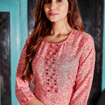 Women Cotton Blend Digital Print Kurta With Pant  Set